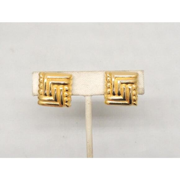 BOGO FREE GOLDEN CLIP ON EARRINGS - Picture 1 of 7